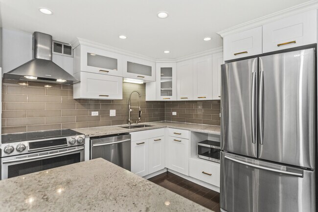 Photo - 110 E Delaware Pl Unit 802