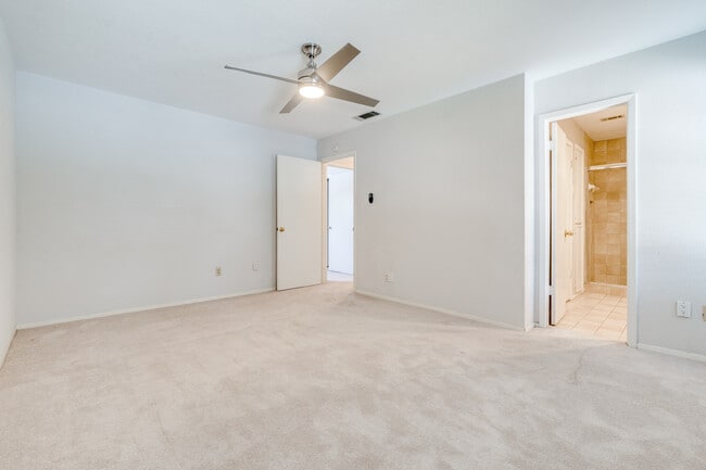 Photo - 10745 Sandpiper Ln
