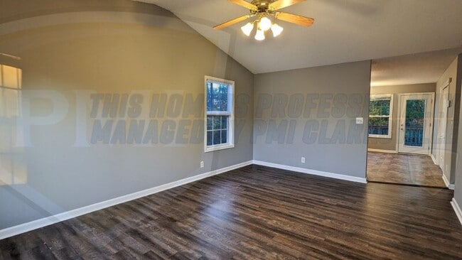 Photo - 1352 Chucker Dr