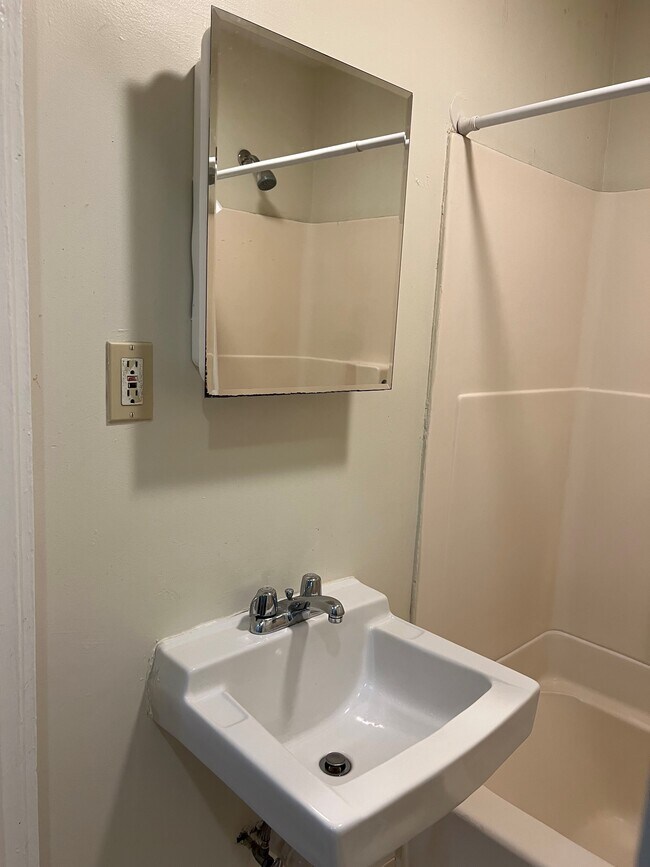 314 Huntington Ave Unit 313-5A