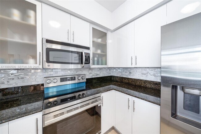 Photo - 7900 Harbor Island Dr Unit PH14