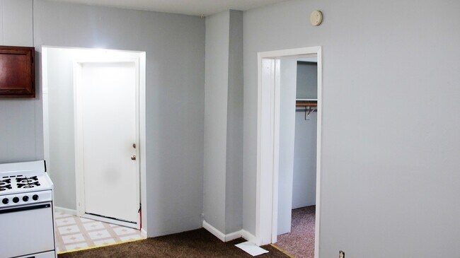 Photo - 316 3rd Ave W