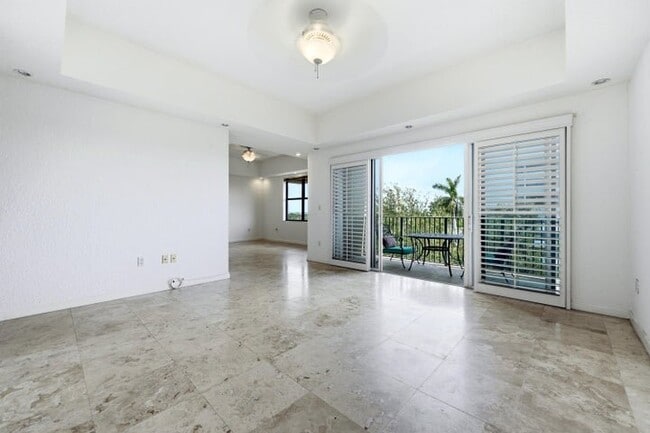 Photo - 1640 Presidential Way