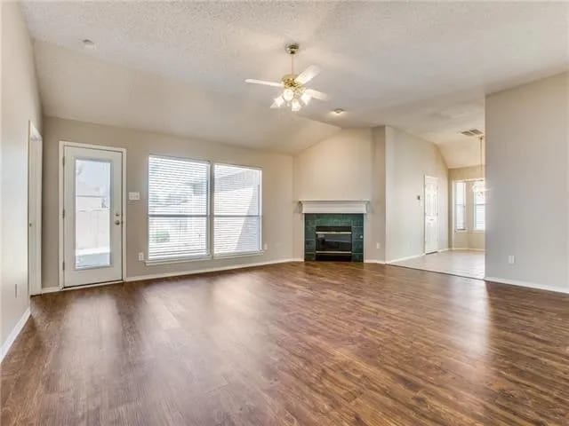 Photo - 2430 Norwich Dr