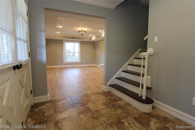 Photo - 30024 Beacontree St