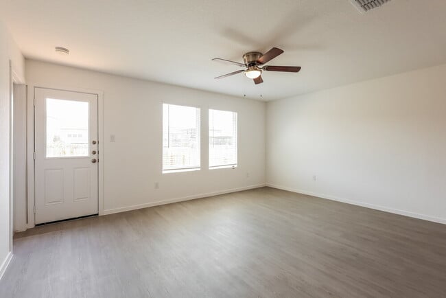 Photo - 2234 Croaker Crk