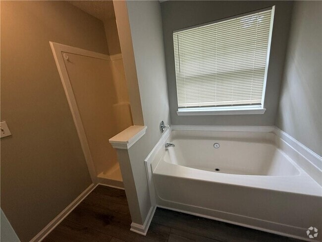 Building Photo - 980 Melrose Park Pl NW Rental