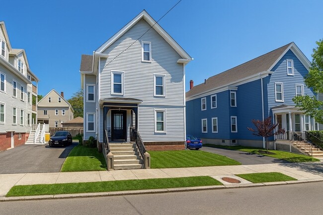 Building Photo - 21 Brimblecom St Unit 3