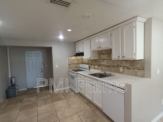 Photo - 2406 S 69th St Unidad B