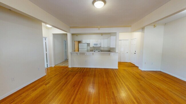 Photo - 1405 Beacon St Unidad 5