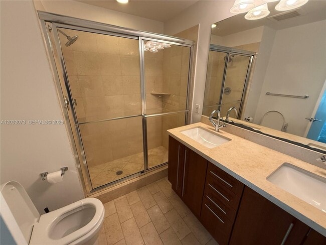 Photo - 79 SW 12th St Unidad 2709-S