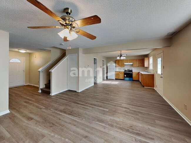 Photo - 8845 Limberlost Ct