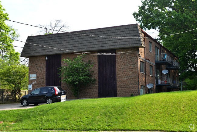 Photo - 2814 Harrison Ave