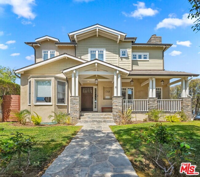 Building Photo - 1749 Hill St