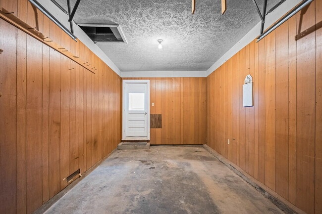 Photo - 4823 9th St