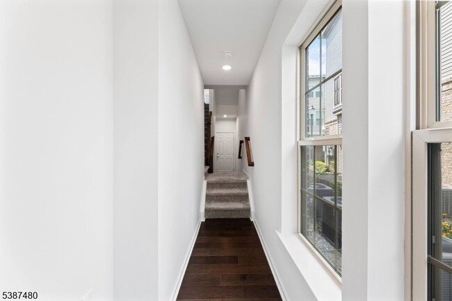 Photo - 89 Robeson St