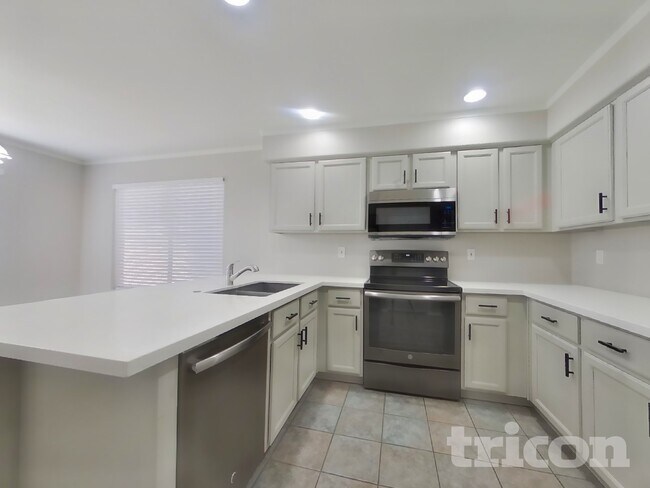 Photo - 14725 W Lamoille Dr