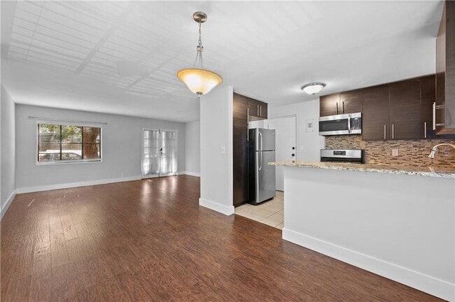 Photo - 1370 Chalmette Dr NE Unidad 2