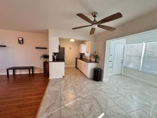 Photo - 7035 Cedarhurst Dr Unit 2