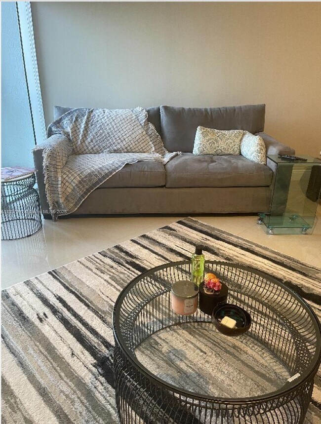 Photo - 475 Brickell Ave Unit 808