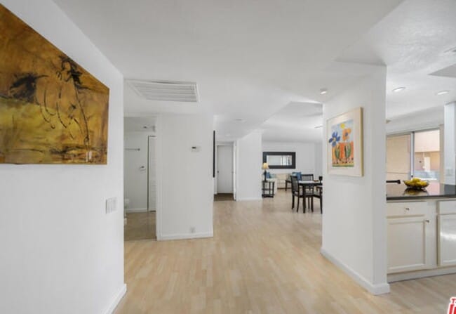 Building Photo - 400 N Sunrise Way Unit Sunrise Way #256