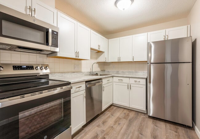 Ledgewood Court Apartments