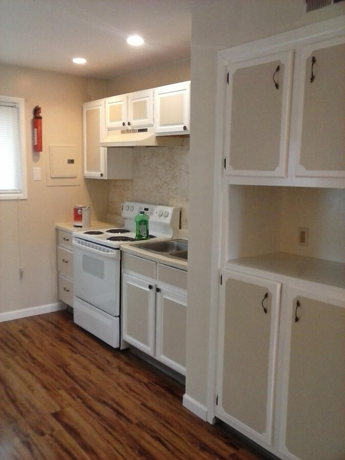 kitchen - 102 Cindy Ln Apartamentos Unidad 102