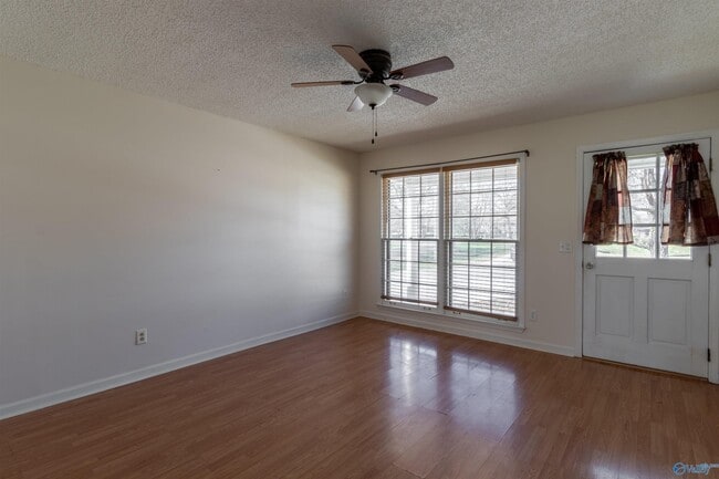 Photo - 3564 Winchester Rd