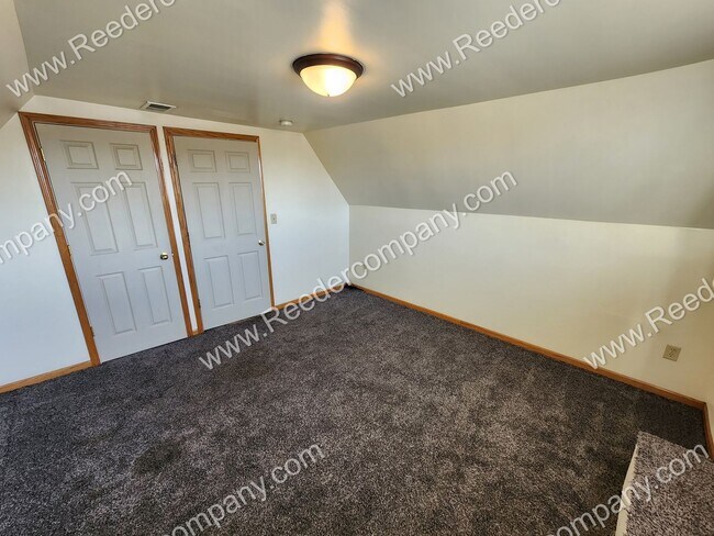 Photo - 415 Gostlin St Unit Rear 2nd floor