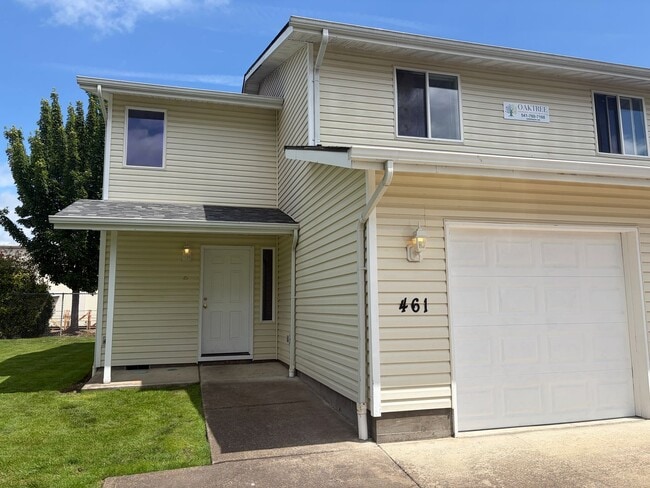 Building Photo - 187 Unit 461 Ecols St S