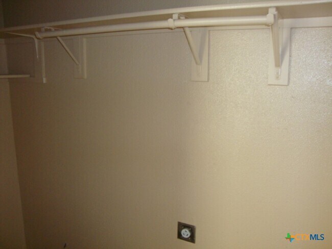 Photo - 1813 Fairview Dr