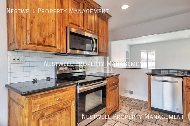 Photo - 1962 S Imperial St