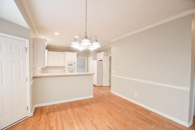 Photo - 124 Transart Pkwy