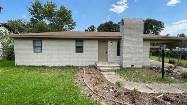 Photo - 3 Bedroom • 2 Bath • $1,450/mo