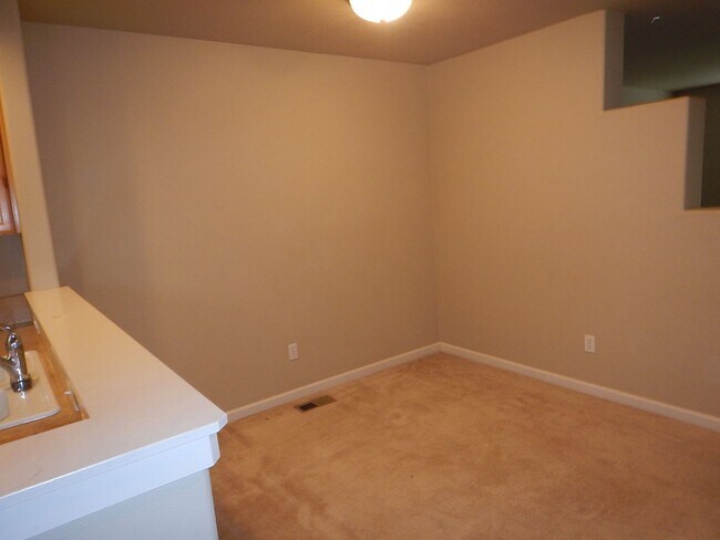 Photo - 1214 NE Littleton Ln