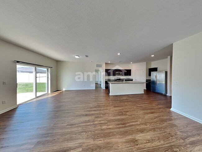 Photo - 8714 Layalie Way