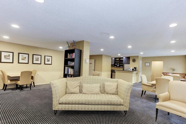 Photo - 11801 Rockville Pike