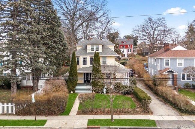 Building Photo - 71 Longview Ave Unit 1