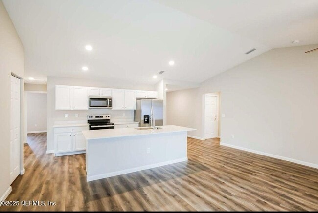 Photo - 1702 SW Airoso Blvd