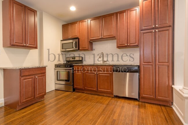 Photo - 537 E Penn St Unit A