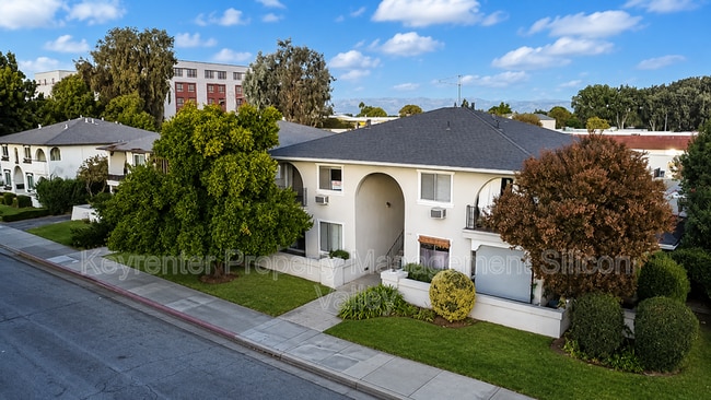 Photo - 1104 Delna Manor Ln