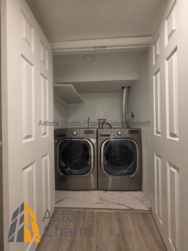 Photo - 519 E 28th St