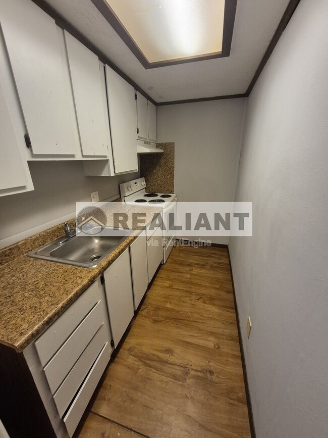 Photo - 406 Amhurst Dr