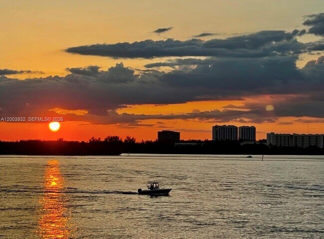 Building Photo - 286 Bal Bay Dr Unit 2B