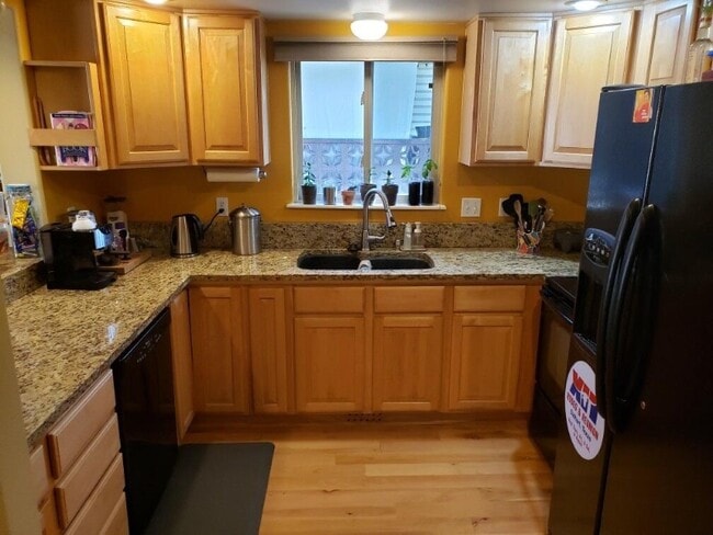 Photo - 106 N Hot Springs Dr