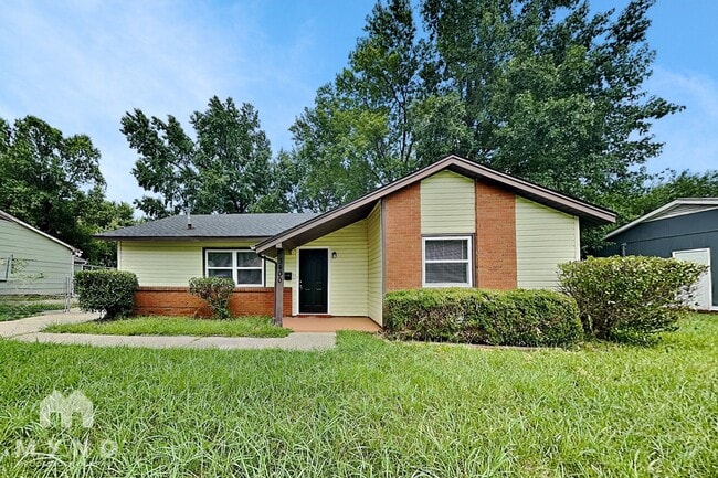 Building Photo - 3400 Pine Meadow Dr