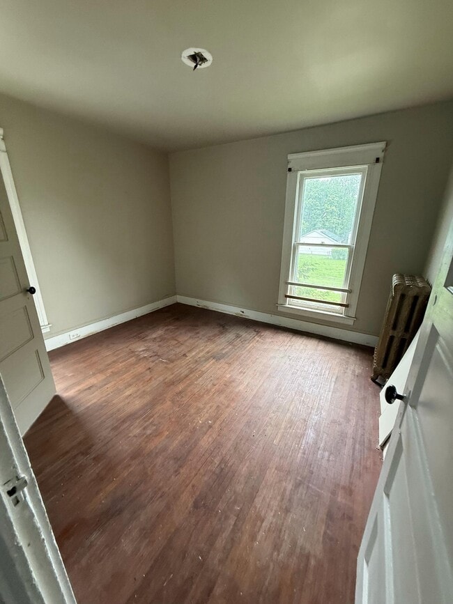 Photo - 1595 N Church St