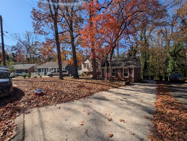 Photo - Beautiful 4 beds, 2.5 bath home located in the Shannon Park Community!