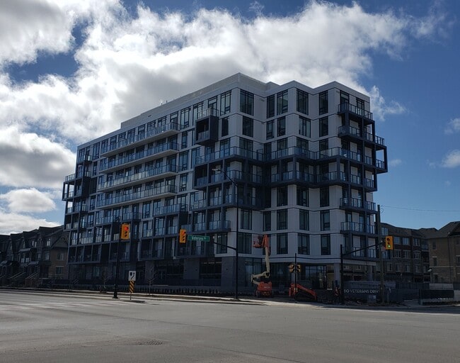 Building Photo - 180 Veterans Dr Unit 706