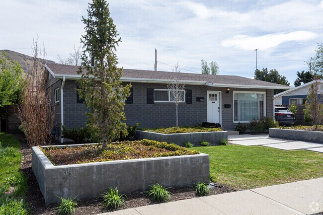 Photo - 1252 N Victoria Way